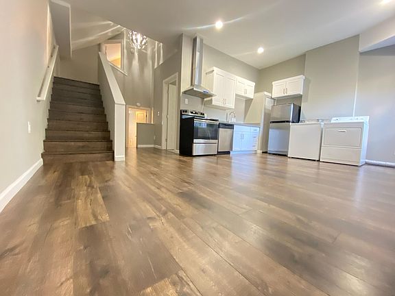 2nd image of 1524 S 8th St #1