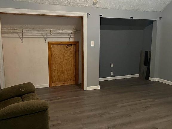 4th image of 122 Tall Oaks Dr Unit U