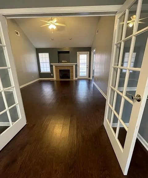 1365 Walton Loop — Photo 17