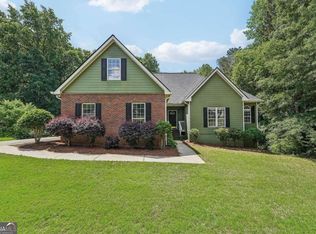 1617 White Oak Dr, Winder, GA 30680
