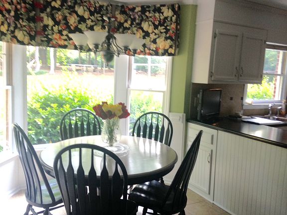 Breakfast Nook