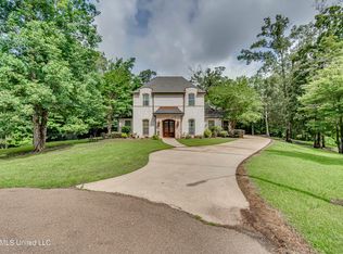 270 Evergreen Dr, Brandon, MS 39042