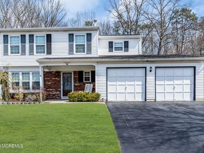 10 Honeysuckle Way, Howell, NJ, 07731