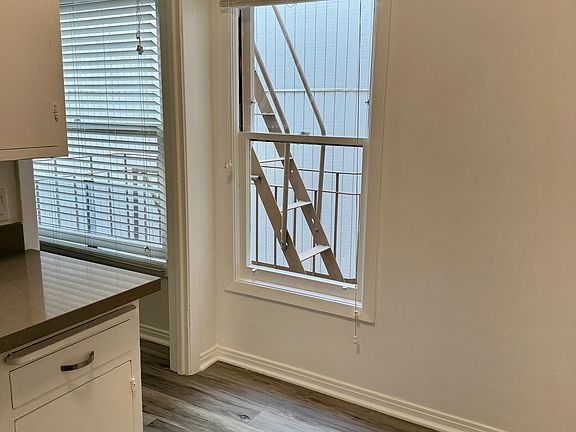 4th image of 2060 Pacific Ave APT 204