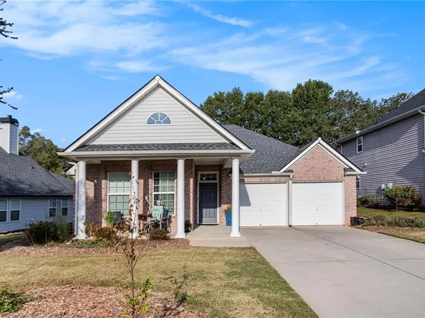 11 Keystone Cir, Newnan, GA 30265