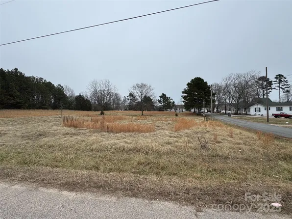 1700 Chapman Ave, Kannapolis, NC 28081