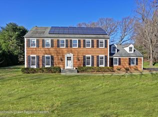 11 Carriage Hill Dr, Colts Neck, NJ 07722
