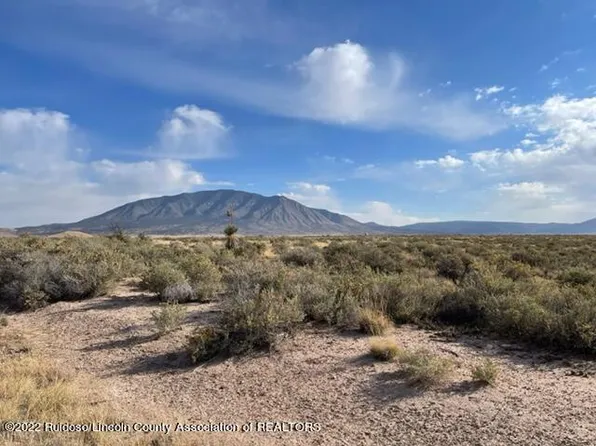 207 Frontier Rd, Carrizozo, NM 88301