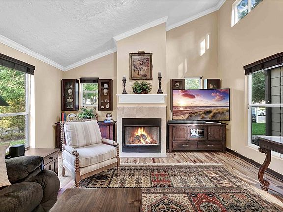 5th image of 3935 Hidden Glen Dr