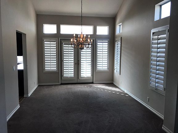 Dining room off kitchen