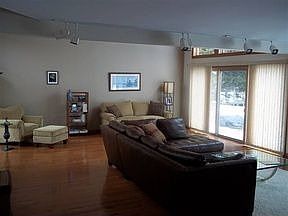 5th image of 1015 S Bay Dr