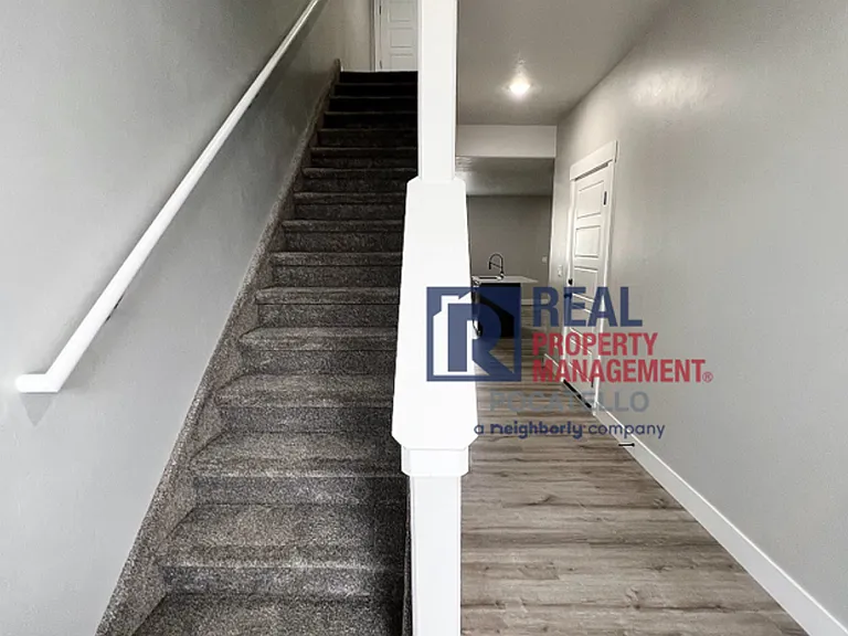 179 Park Lawn Dr #8 — Photo 12