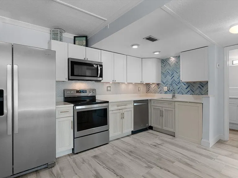 4800 Ocean Beach Blvd #226 — Photo 11