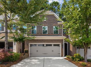 1326 Lanier Vista Dr, Buford, GA 30518