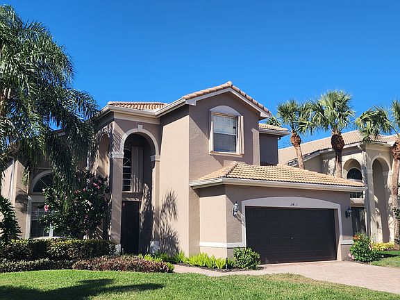 2nd image of 2411 Butterfly Palm Dr