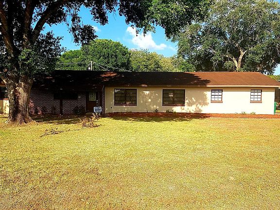 2nd image of 520 SW 21st St