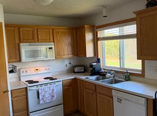 1364 Willow Trl, Farmington, MN 55024