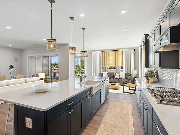 Kitchen with center island