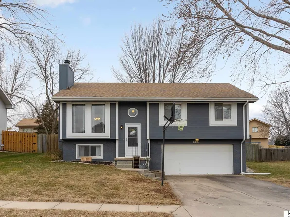 8104 S 153rd St, Omaha, NE 68138
