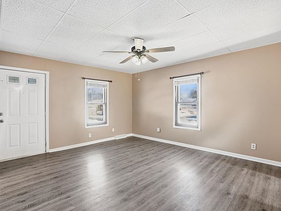 3rd image of 1649 Florence Ln