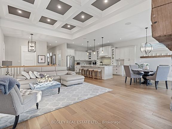 5th image of 2299 Portage Rd