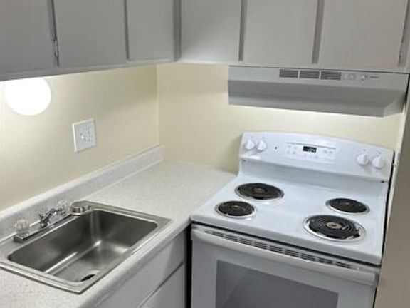 5th image of 4130 11th Ave NE #2008