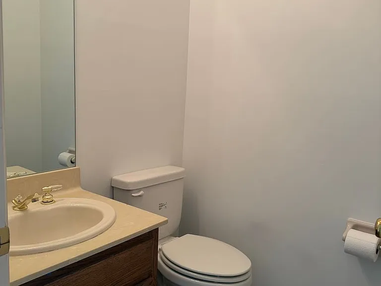 7033 Northridge Dr — Photo 21