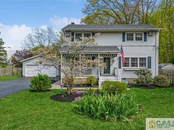 114 Liberty Pl, Hazlet Township, NJ 07734