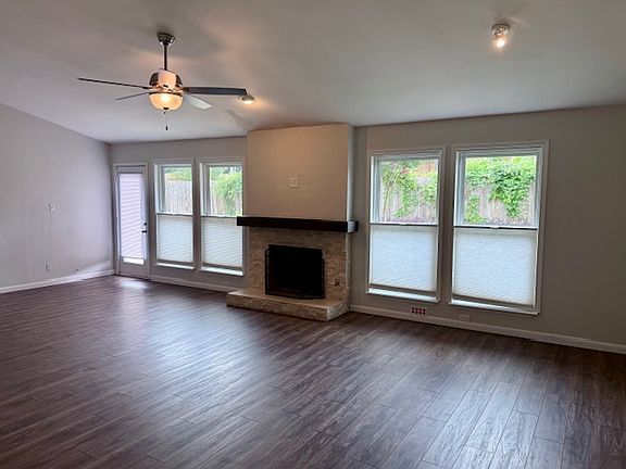 Large living room with vaulted ceiling