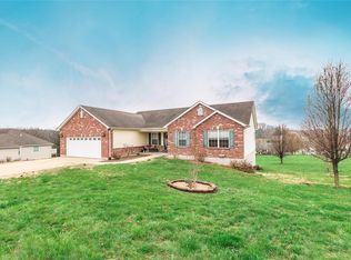 422 Lighthouse Ct, Villa Ridge, MO 63089
