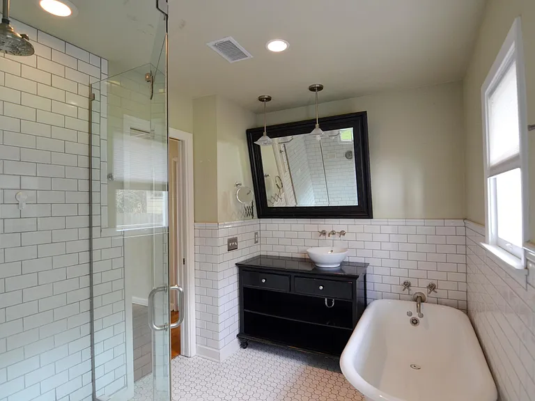 1508 Ash St — Photo 12