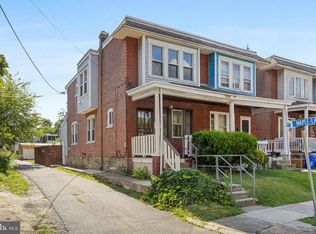 2402 Lindsay St, Chester, PA 19013