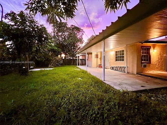 5th image of 1376 NW 103rd St #1