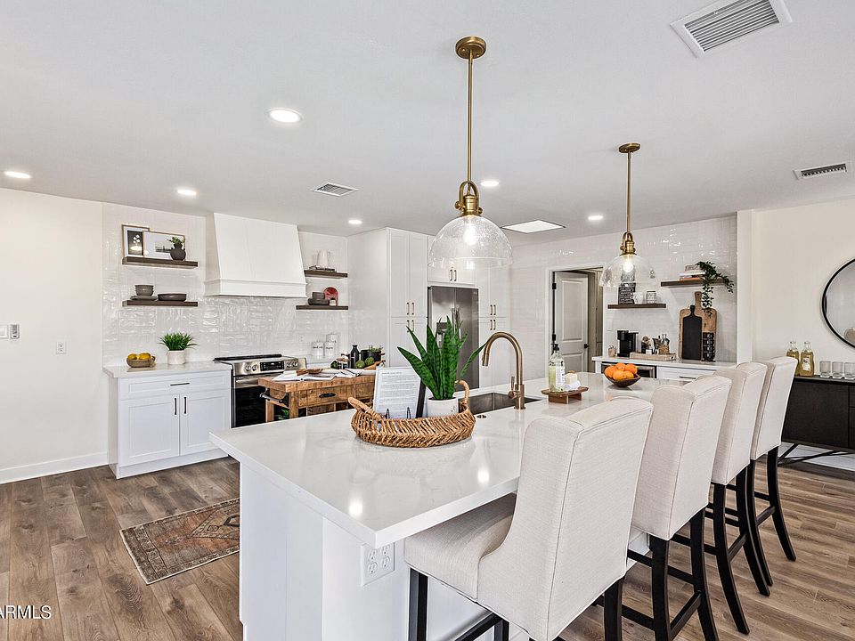 1st image of 9606 W GRANADA Drive