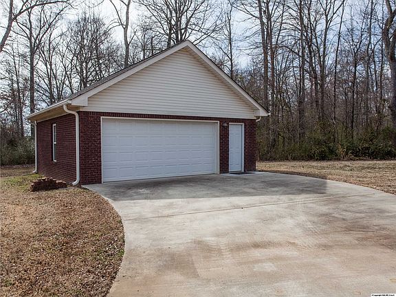 4th image of 150 Honey Brook Dr