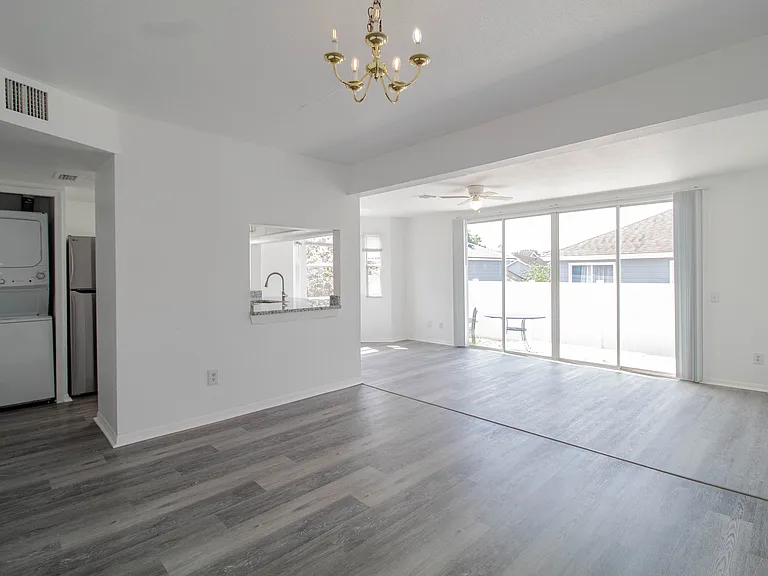 235 Mango Dr #A — Photo 3