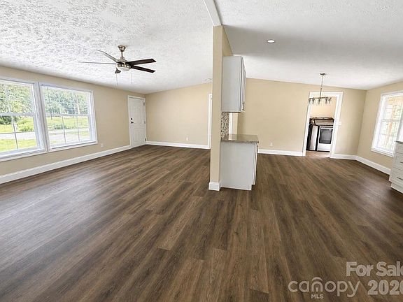 3rd image of 775-785 Thompson Rd