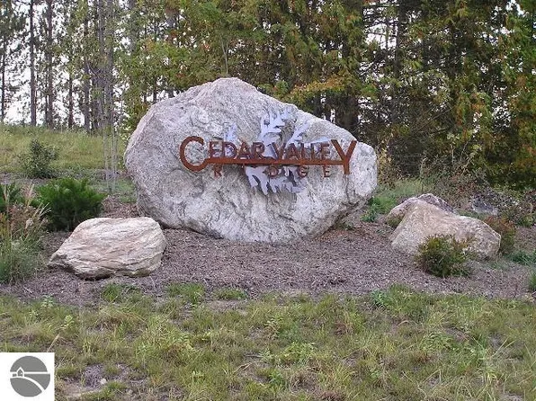 Ravens Roost Ln Unit 8, Traverse City, MI 49684