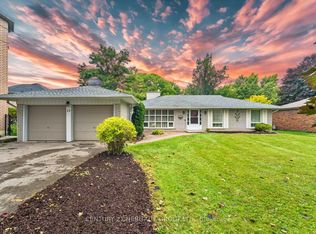 22 Poplar Dr, Richmond Hill, ON L4E 2X6