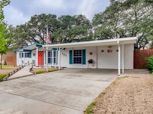 137 Rosewood Dr, Universal City, TX 78148