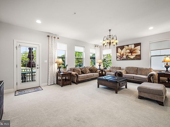 3rd image of 164 Larrabee Way