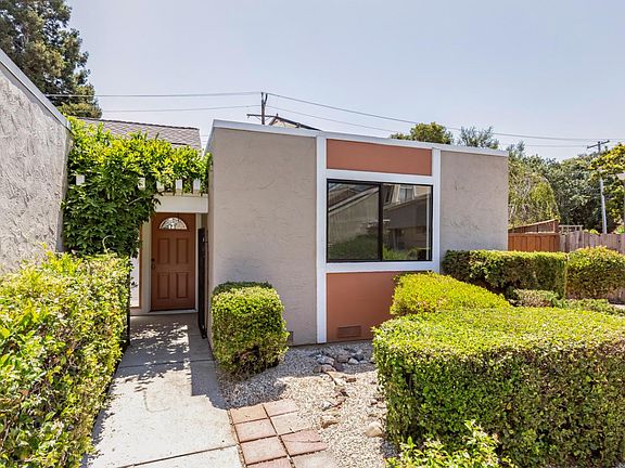 2nd image of 809 Runningwood Cir