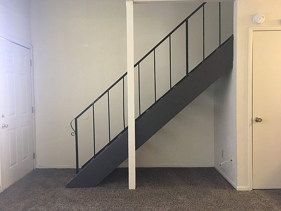 5th image of 6088 N Fresno St #597