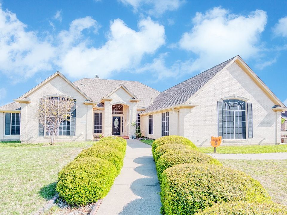 608 Ash St, Pilot Point, TX 76258 MLS 20305889 Zillow