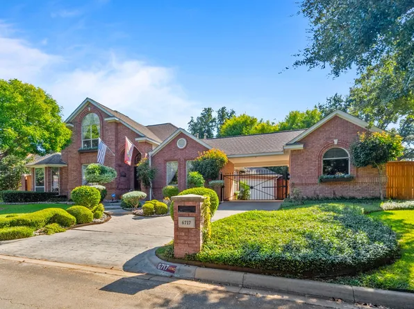 6717 Castle Creek Dr, Fort Worth, TX 76132