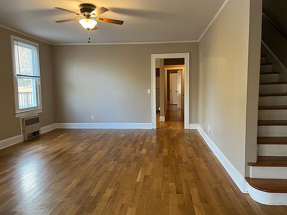 2nd image of 3 The Brooks Farm Ln