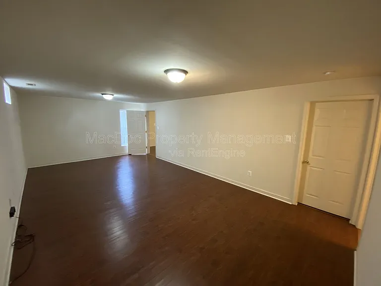 405 Pratt St — Photo 11