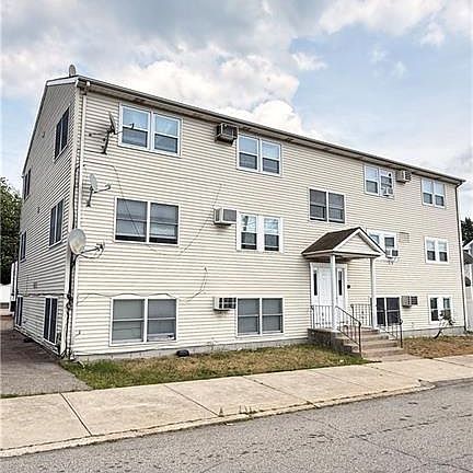 2nd image of 60 Esten Ave #&-61