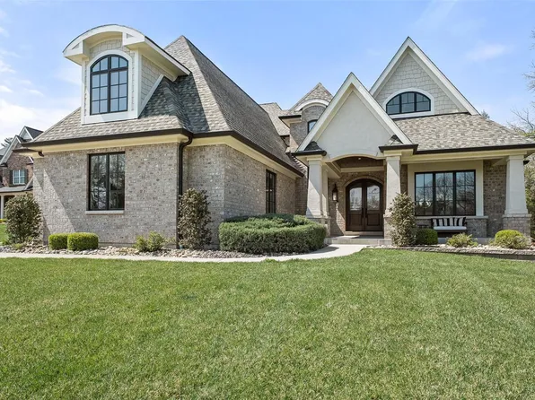951 Revere Dr, Saint Louis, MO 63141