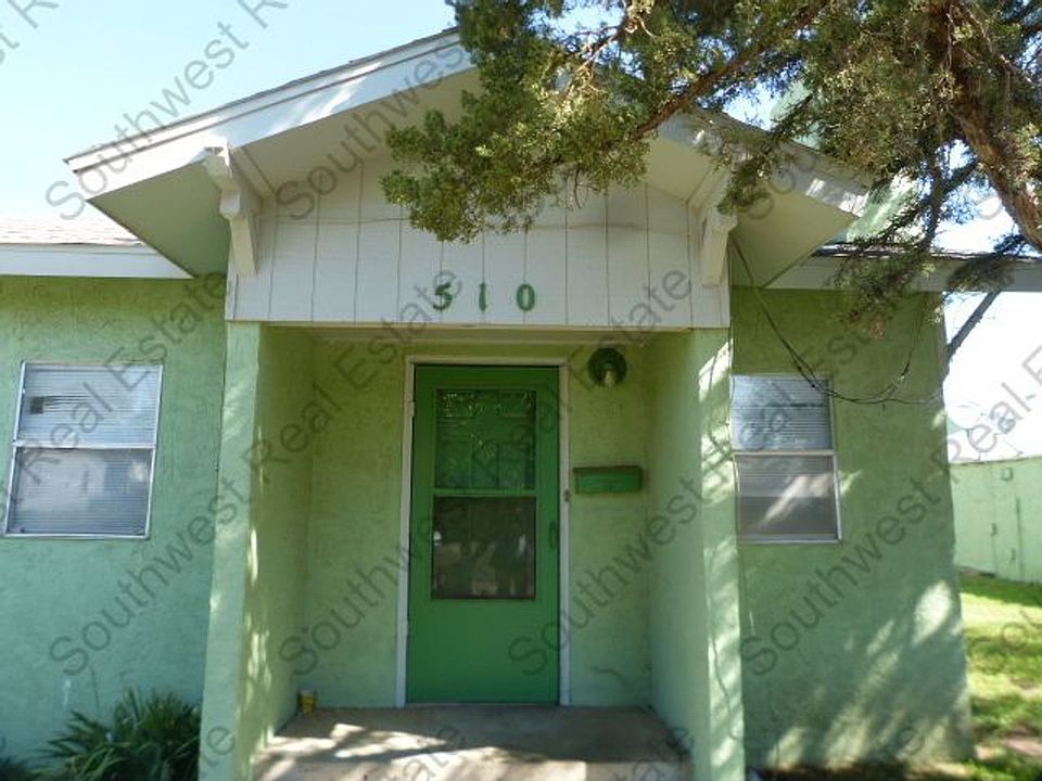 1st image of 510 E 6th St